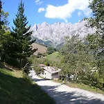 Rurales Picos De Redo Apartment