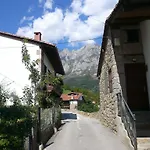 Apartment Rurales Picos De Redo
