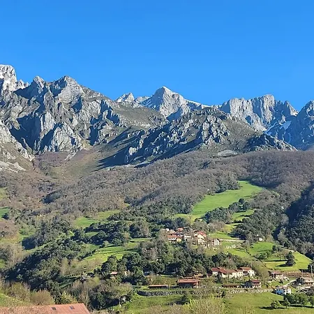 Rurales Picos De Redo * Camaleño