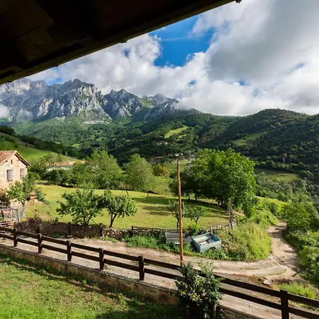 Rurales Picos De Redo * Camaleño