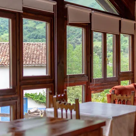 洛斯皮科斯德雷多乡村公寓 *