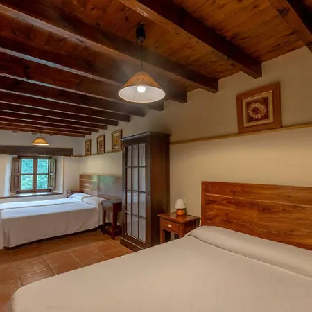 洛斯皮科斯德雷多乡村公寓 * 卡马勒洛