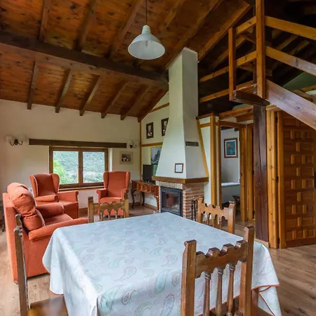 洛斯皮科斯德雷多乡村公寓