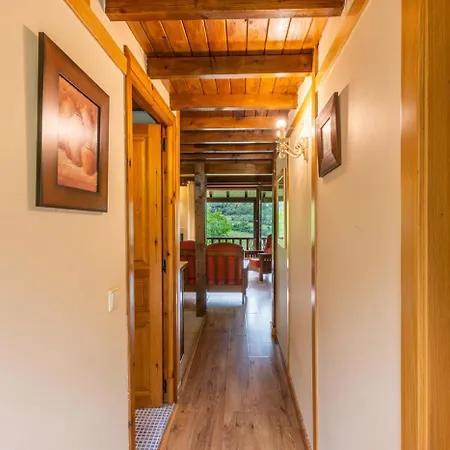 洛斯皮科斯德雷多乡村公寓 * 卡马勒洛