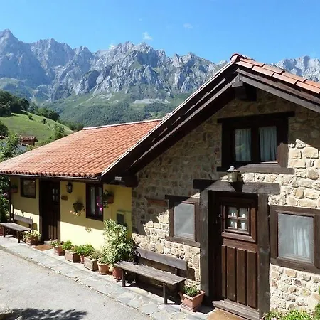 洛斯皮科斯德雷多乡村公寓 卡马勒洛