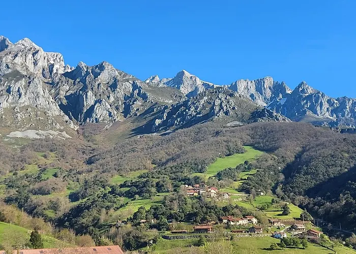 Rurales Picos De Redo * Camaleño