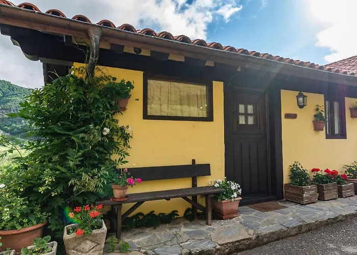 Rurales Picos De Redo * Camaleño