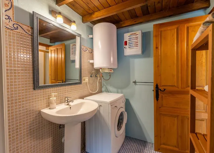 Rurales Picos De Redo * Camaleño